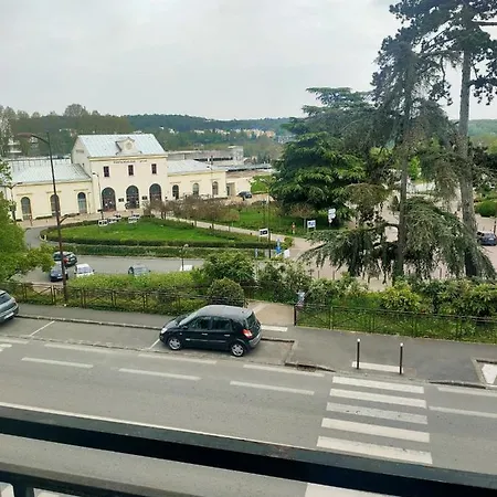 Terminus Fontainebleau Hotel