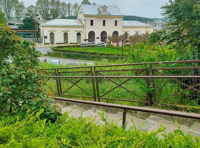 Terminus Fontainebleau 2* 에이번