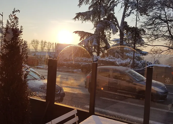 Terminus Fontainebleau 호텔 에이번