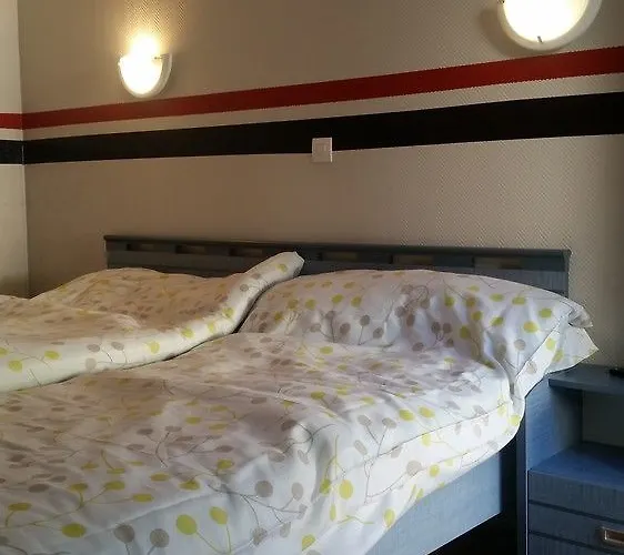 Terminus Fontainebleau 2* 에이번